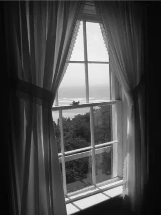 How to Remove Casement Windows and Install Vinyl Double Hung Windows