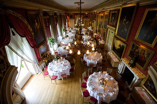 A Large Home Wedding A Large Home Wedding - Wedding Decorations: How to Decorate your Home for a Wedding