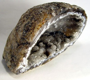 Geode (DIY Candle Holder: Learn How to Make Rock Candle Holders) Geode - DIY Candle Holder - How to Make Rock Candle Holders