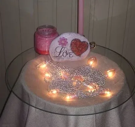 Featured of Valentine Decorations for the Home: Tables, Lights, Banisters and More