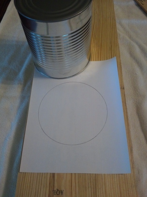 Traced Out the Outline of the Can On a Piece of Paper Traced Out the Outline of the Can On a Piece of Paper - DIY Farm Bench Plans