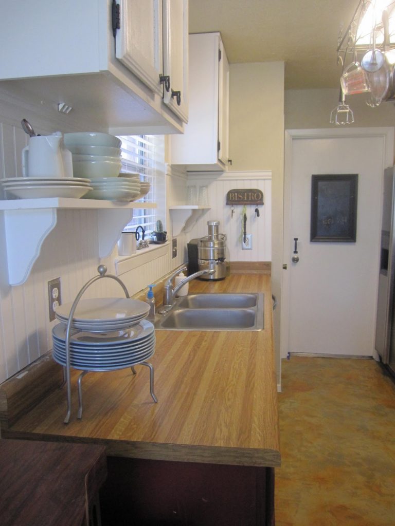 DIY Faux Butcher Block Countertops Tutorial 4 (Before) How to Make Faux Butcher Block Countertops