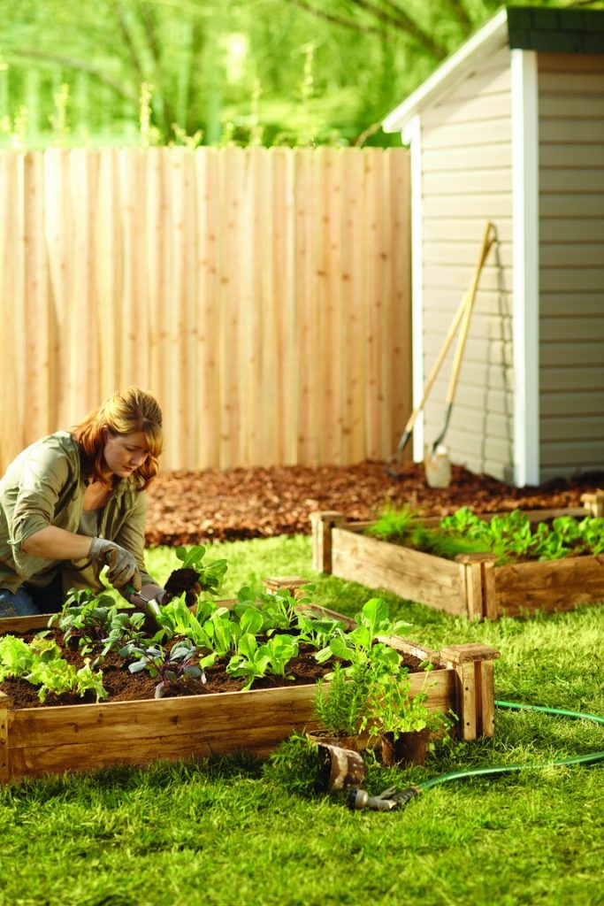 How to Make a Raised Bed Garden, DIY Raised Bed Garden