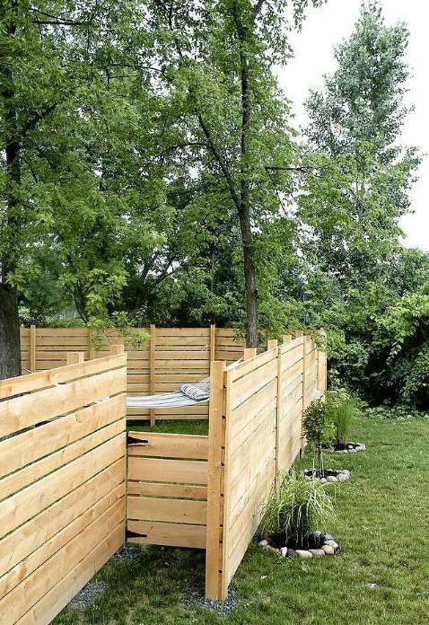 DIY "Unique" Wooden Backyard Fence DIY "Unique" Wooden Backyard Fence