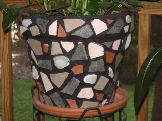 Featured of How to Make a Mosaic Flower Pot | DIY Mosaic Flower Pot