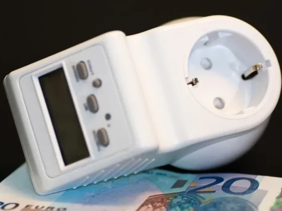 Featured of Alternative Home Cooling Methods, Reducing the Energy Cost of Home Air Conditioning