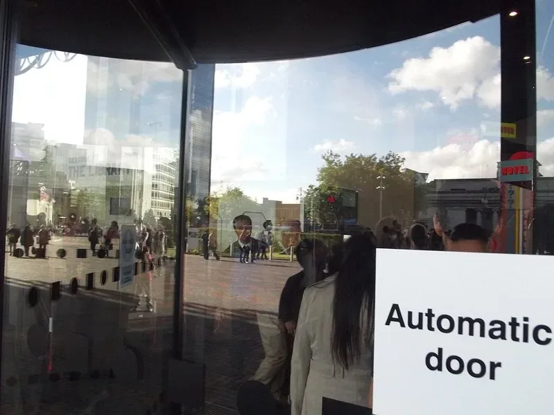 Featured of Top 8 Benefits of Automated Doors for Your Business