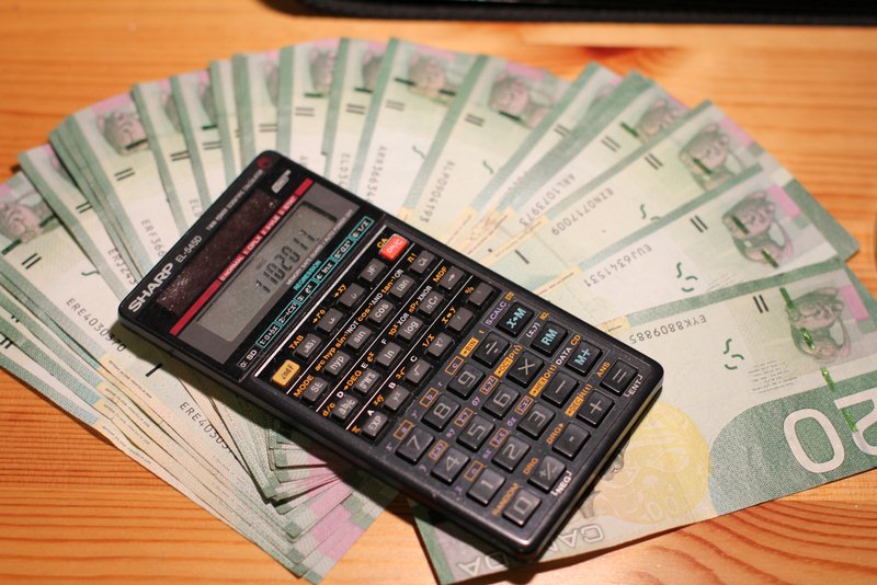 The First Signs that You Might Need to Consolidate Your Bills Signs that You Might Need to Consolidate Your Bills