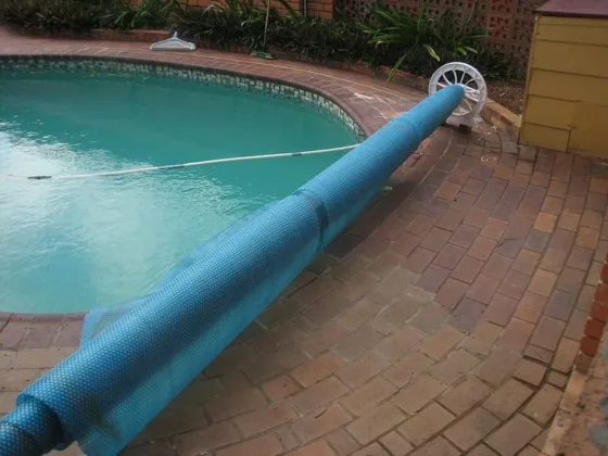 Featured of Pros and Cons of Pool Covers