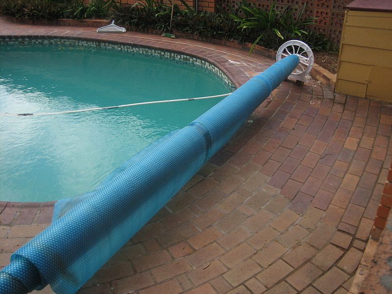 The Pros and Cons of Pool Covers - An Unbiased Review