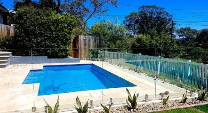 Reasons Associated With Choosing the Glass Pool Fences