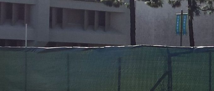 Stoneshade 85% Fence Privacy Material Helps to Erect Partitions in the Outdoor for Creating More Storage Space
