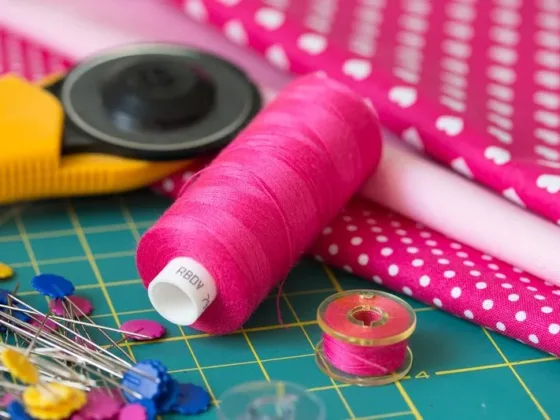 Featured image - Essential Sewing Tools to Include Your Sewing Kit Box