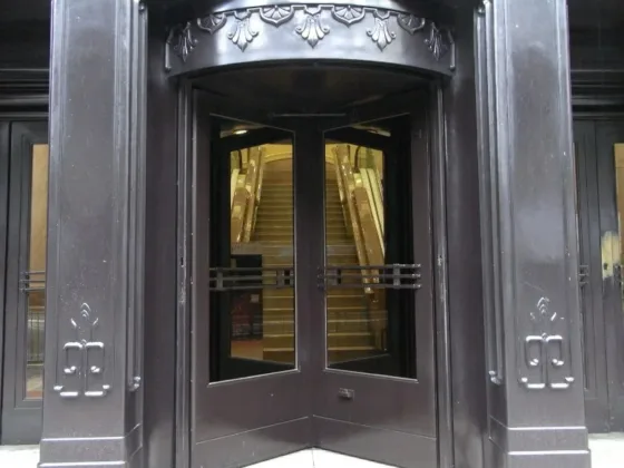 Featured of The Specialty of Glazing Used in Fire-resistant Doors