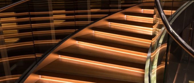 Multiple Types of Glass Railing Systems and Their Benefits