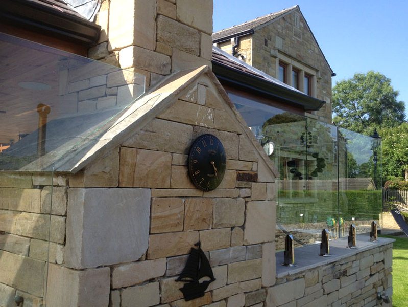 Top Benefits of Incorporating Glass Balustrades in Your Home Design Top Benefits of Incorporating Glass Balustrades in Your Home Design