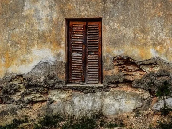 Featured of How to Restore the Walls in an Old House