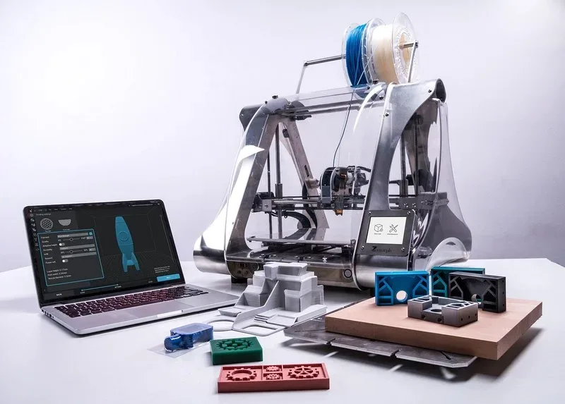 Featured image - 4 Industries That Are Making Use of 3D Printing