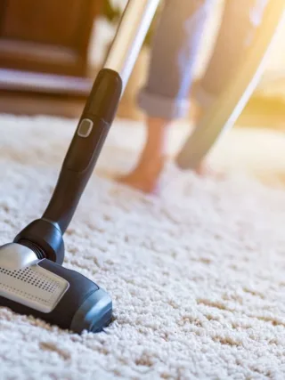 Featured image - 5 Great Tips on How to Save Money on Carpet Cleaning