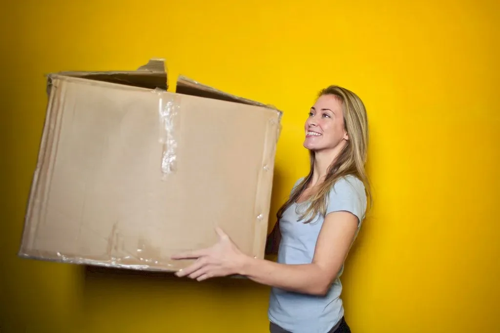 Featured image - Clever DIY Tips to Make Your Moving Easier