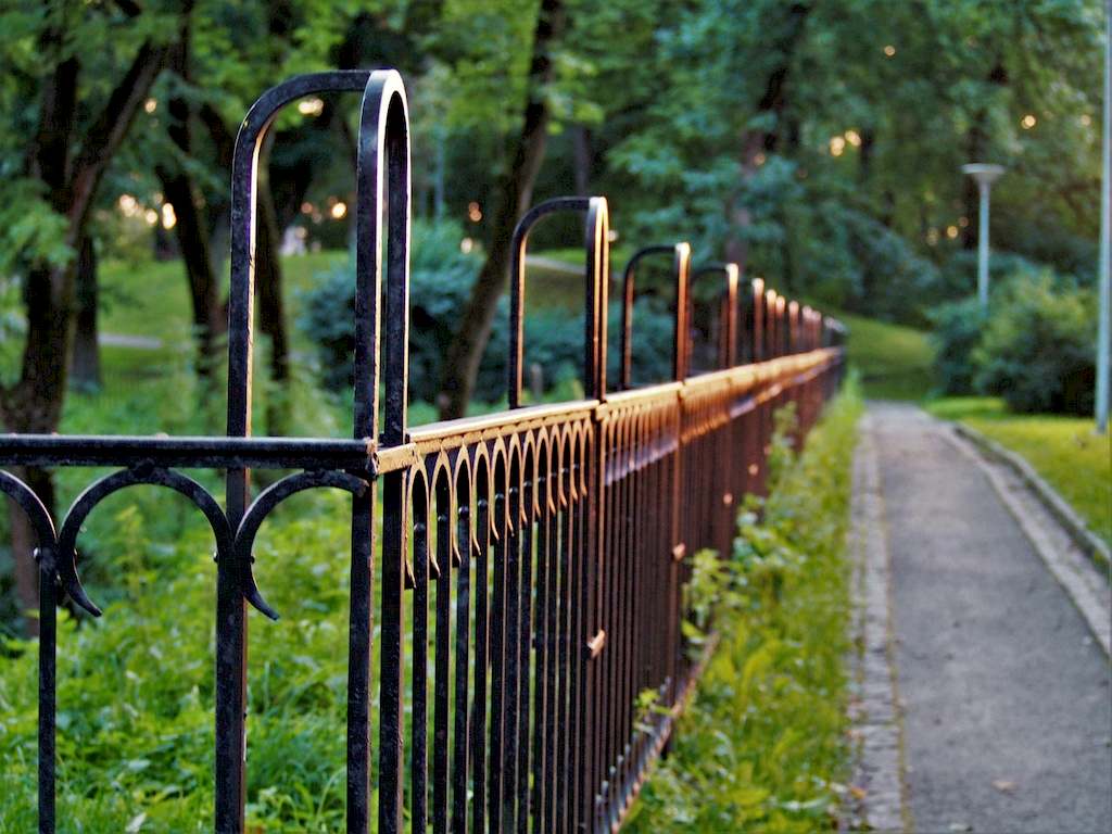 How to Choose the Right Type of Fence for Your House image - How to Choose the Right Type of Fence for Your House