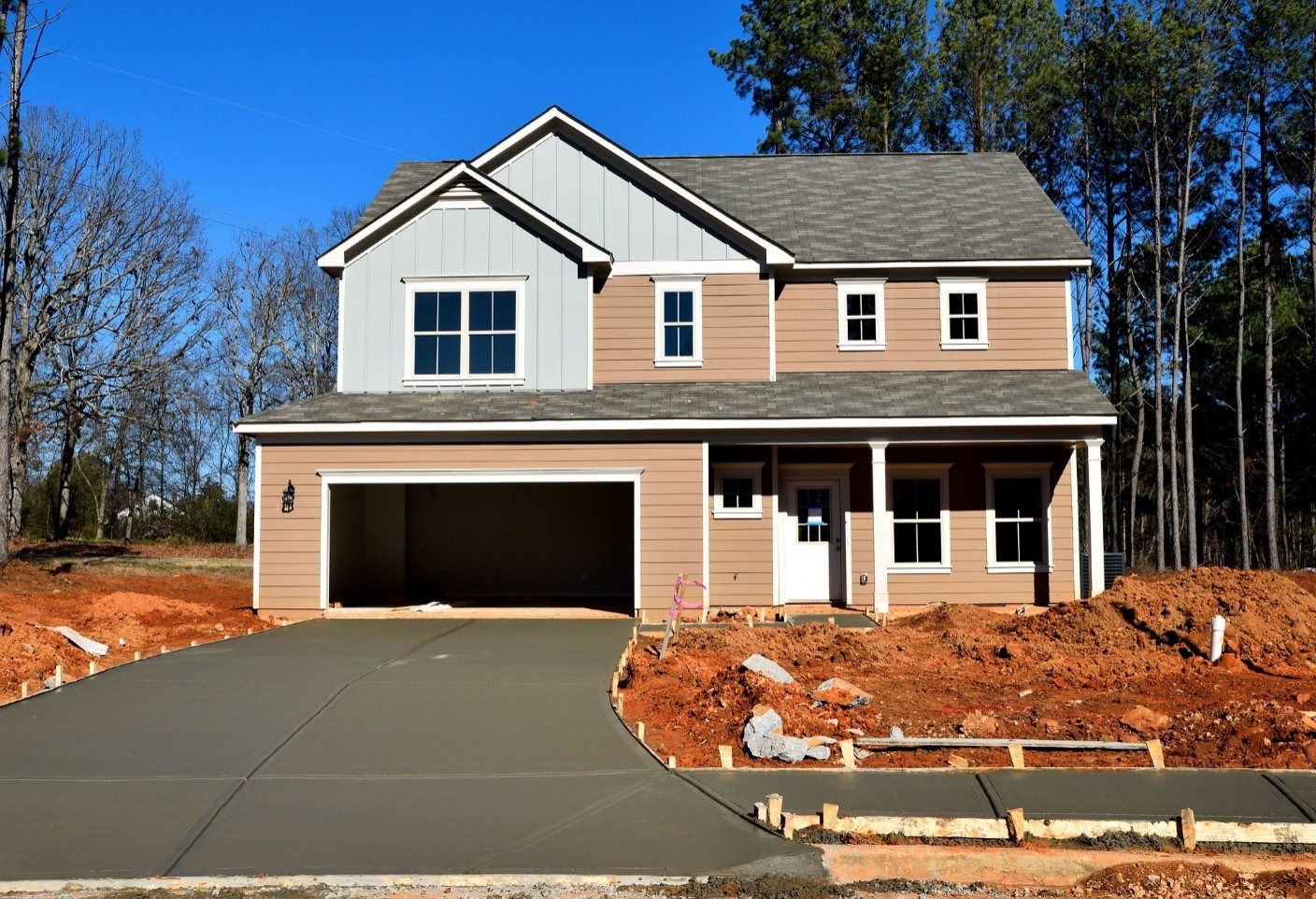 9 Reasons Why You Should Hire Professionals for Garage Door Service image - 9 Reasons Why You Should Hire Professionals for Garage Door Service