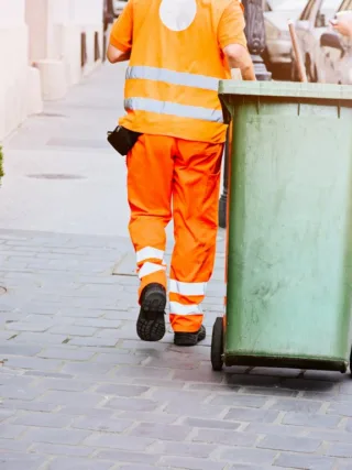Featured image - Advantages of Hiring an Expert Rubbish Removal Company