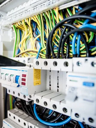 featured image - 5 Important Electrical Factors to Consider for Your New Building