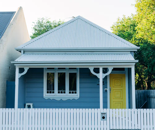 featured image - How to Avoid Mistakes when Buying a Property in Australia