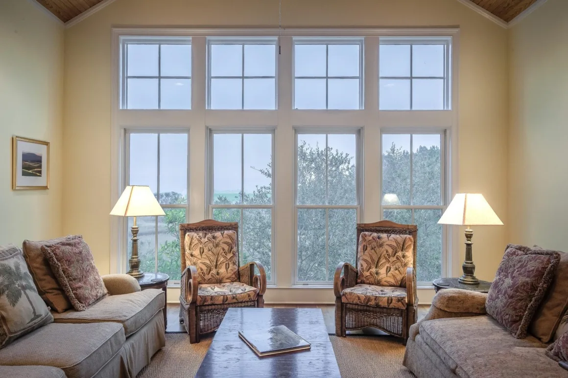 featured image - How to Choose the Right Windows for Your House