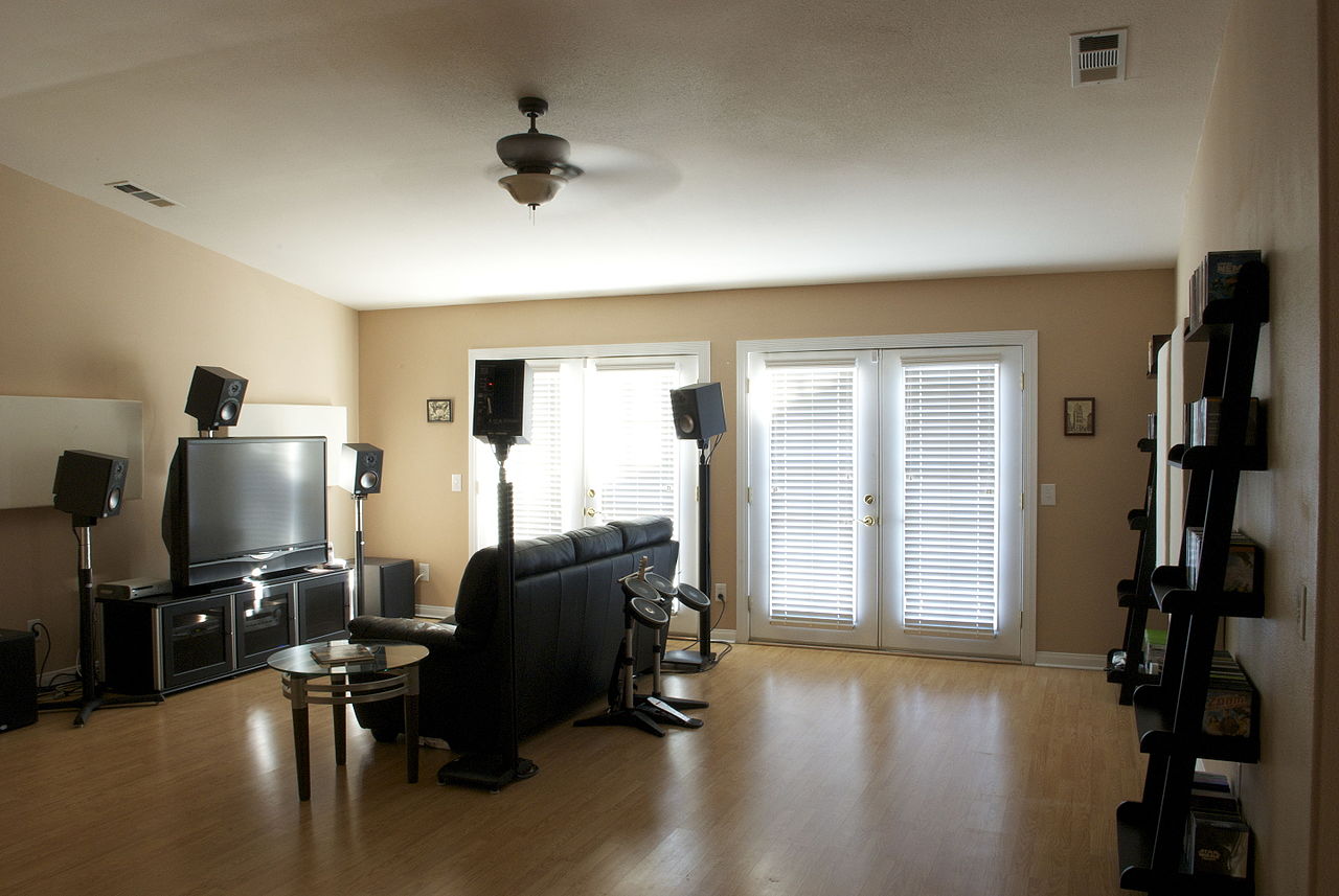 5 Reasons You Should Get Experts to Install Your Home Theatre System image - 5 Reasons You Should Get Experts to Install Your Home Theatre System