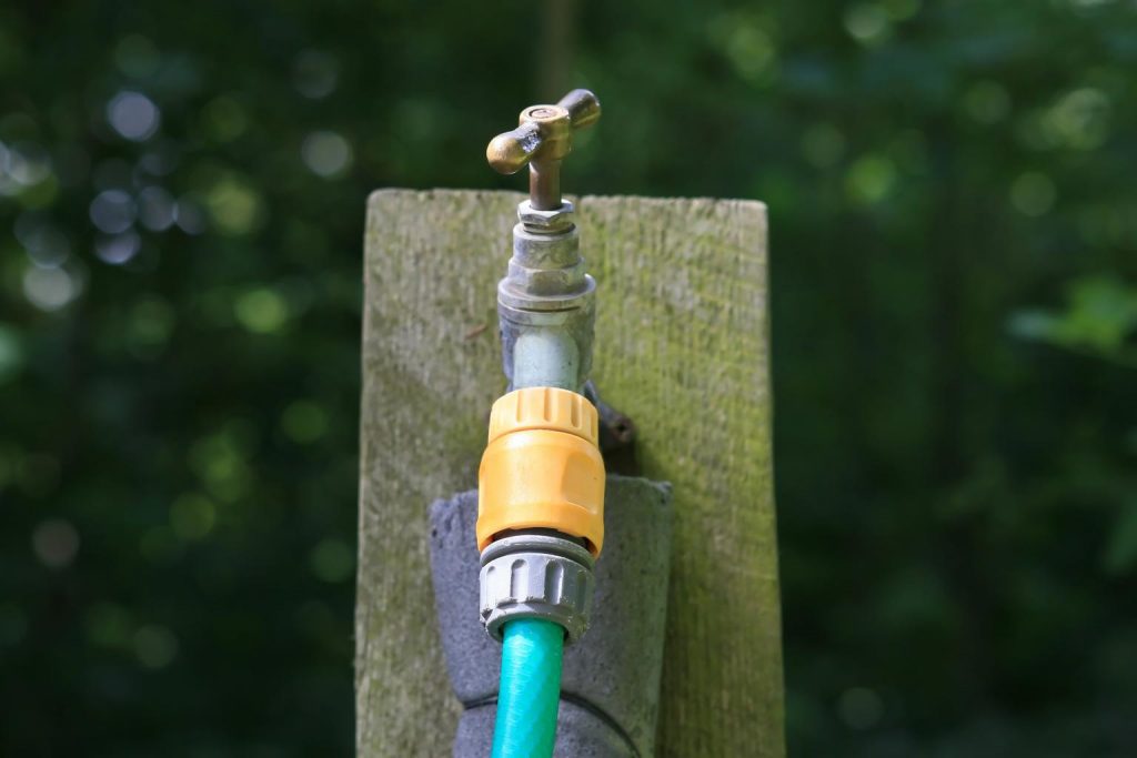 How to Attach Pex to Garden Faucet In 4 Effortless Steps