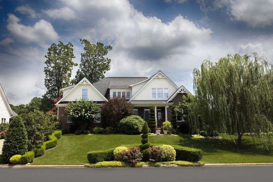 5 Exotic Designs to Reincarnate Your Lawn image - 5 Exotic Designs to Reincarnate Your Lawn