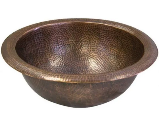 featured image - 7 Ways Your Home Will Change After Installing Copper Sinks