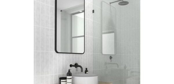 Choosing a Corner Bathroom Mirror