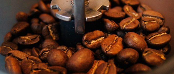 How to Grind Coffee at Home: 5-Proven Ways