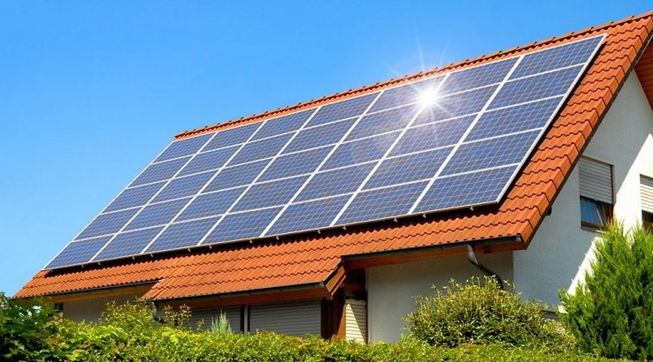 image - Solar Panels and Underfloor Heating Green Eco Home Design 