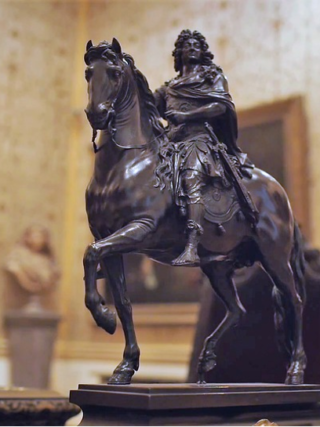 Featured image - 3 Tips to Using Ornamental Sculptures to Enhance Your House's Interior Design