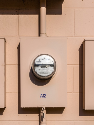 featured image - 5 Factors to Consider When Comparing Electric Suppliers to Hire for Your Home