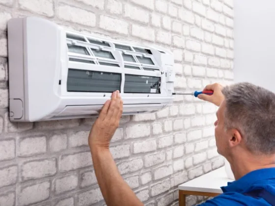 featured image - Experts Fixing and Repairing Your San Antonio Air Conditioner Unit