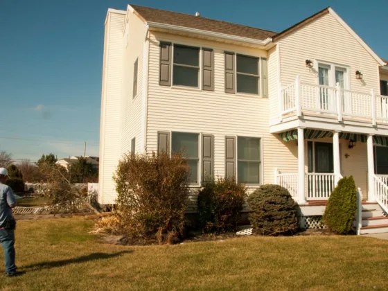 featured image - How to Find A Reputable Home Inspector