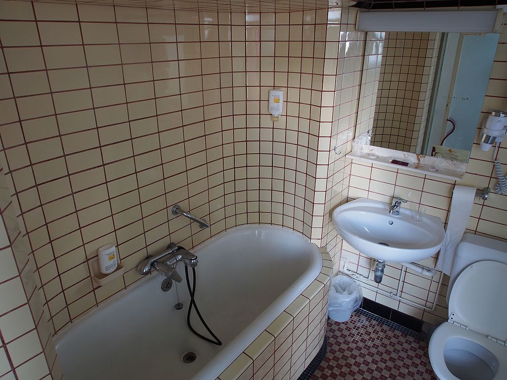 10 Outdated Bathroom Trends image - 10 Outdated Bathroom Trends