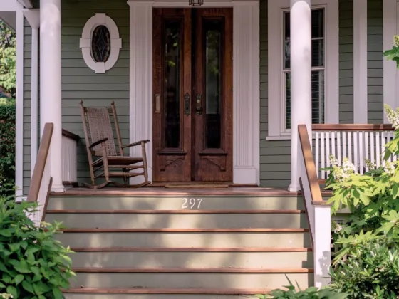 featured image - 6 Useful Items for Your Outdoor Space at Home