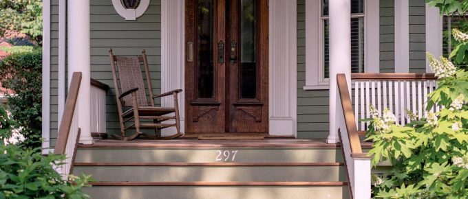 6 Useful Items for Your Outdoor Space at Home