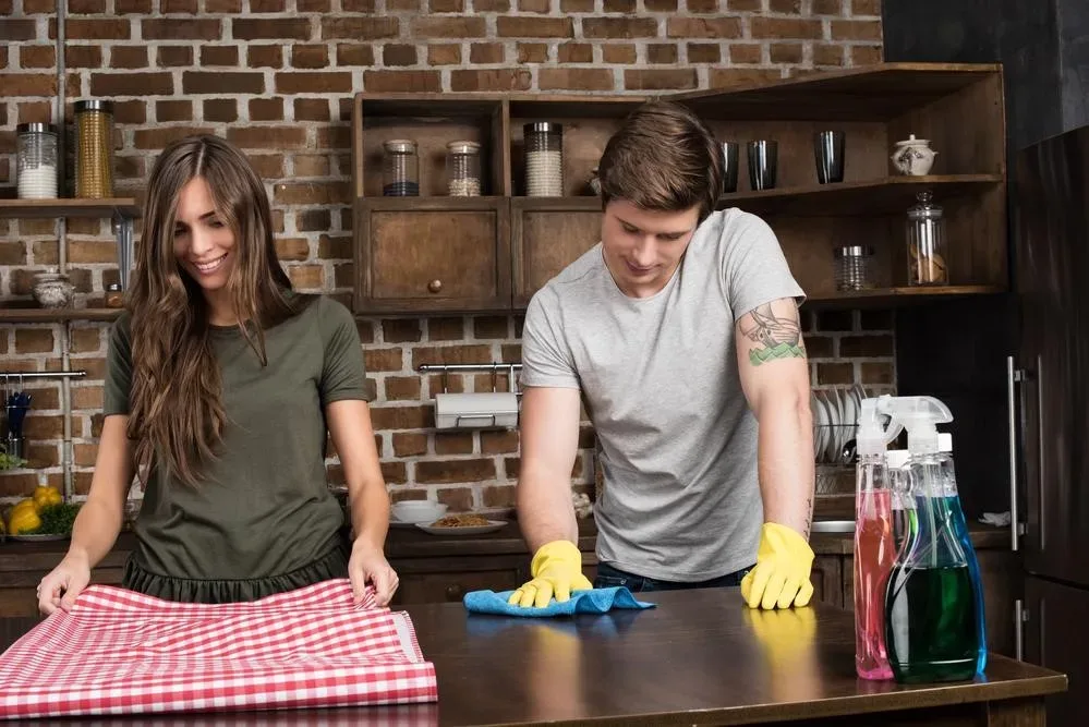 featured image - Expert Ways You Can Completely Clean and Organize an Unruly Home Environment