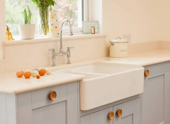 featured image - Farmhouse Sinks Adds Value to Your Home