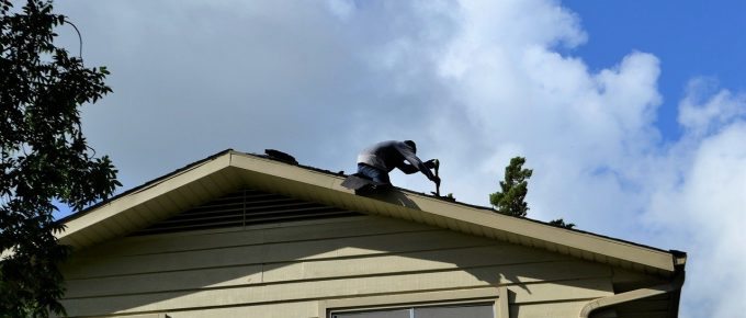 What Characteristics to Look Out for in a Top Roofing Contractor