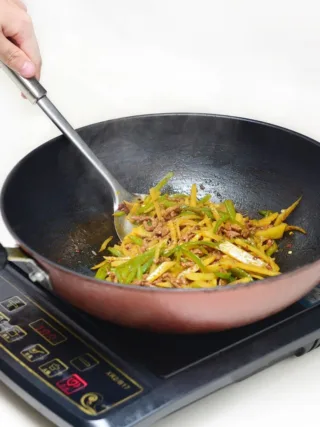 featured iamge - How to Tell if Cookware is Induction Ready?