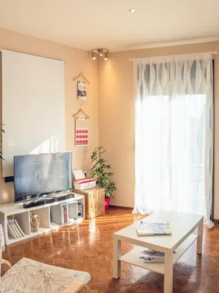 featured image - Living in a Tiny Space: 7 Amazing Benefits