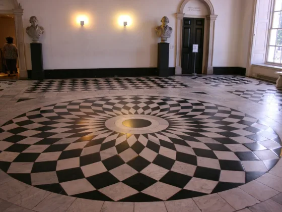 featured image - The Ultimate Guide to Hardwood Floors-Wood or Laminate